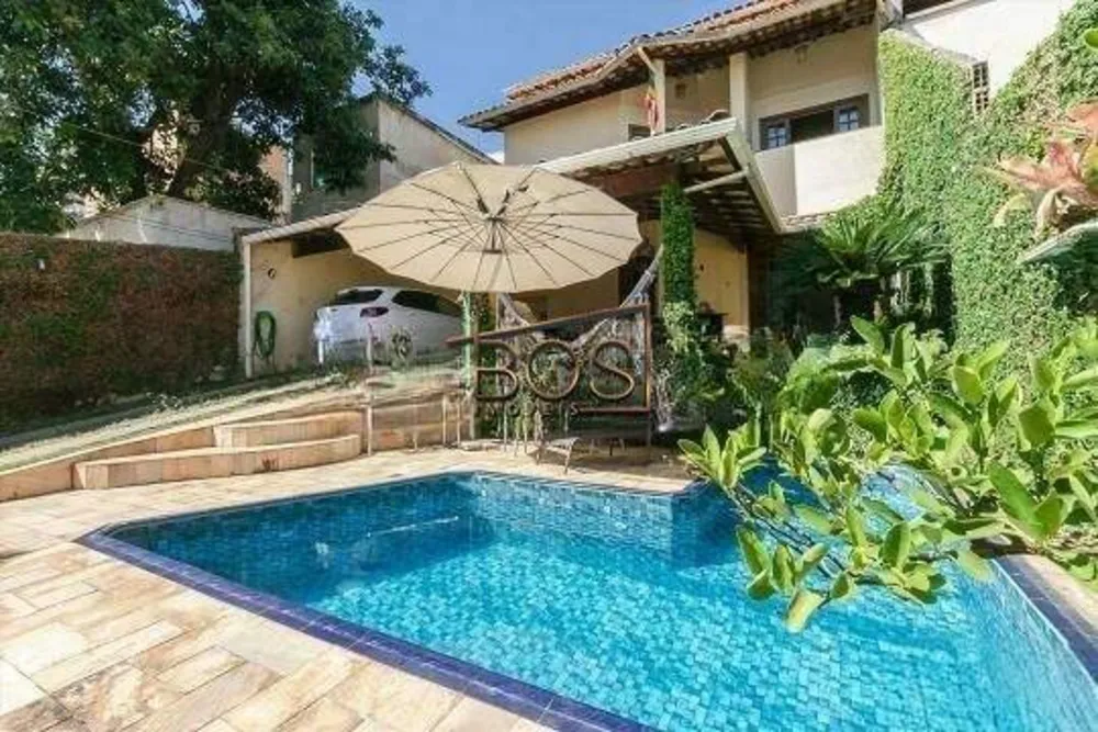 Casa, 3 quartos, 293 m² - Foto 1
