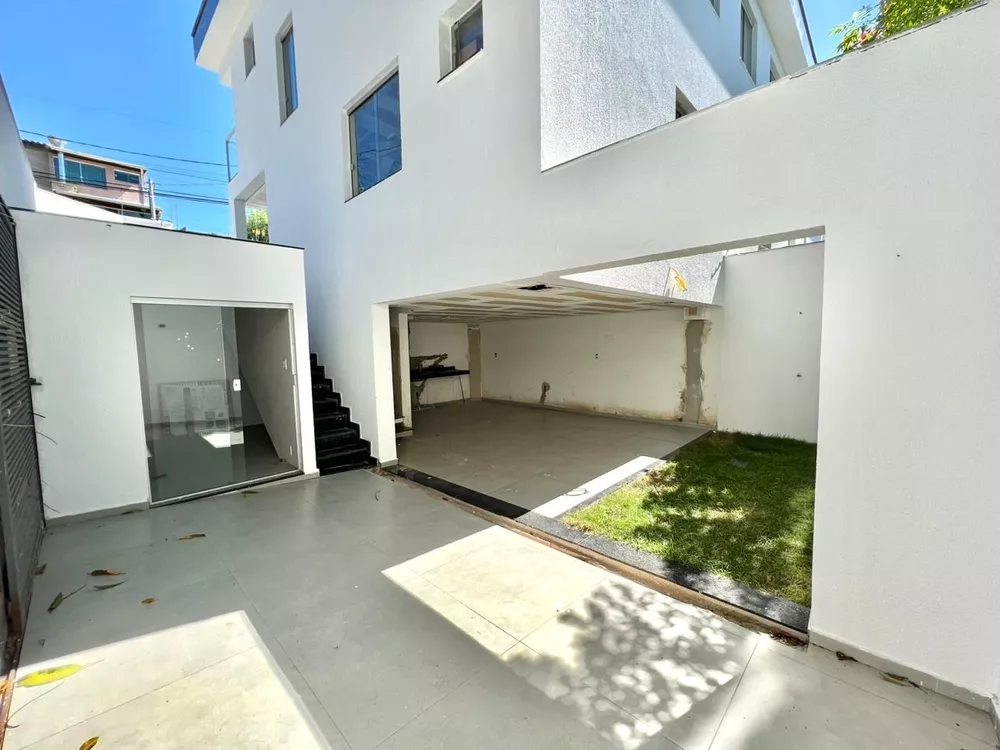 Casa à venda com 3 quartos, 130m² - Foto 3