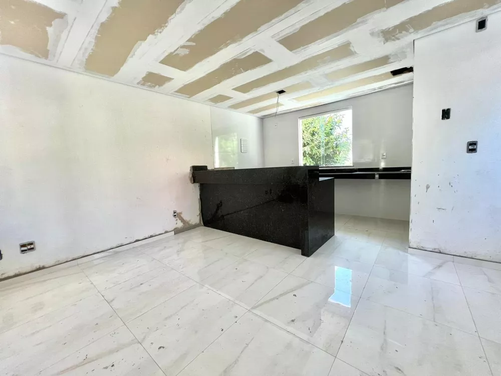 Casa à venda com 3 quartos, 130m² - Foto 5