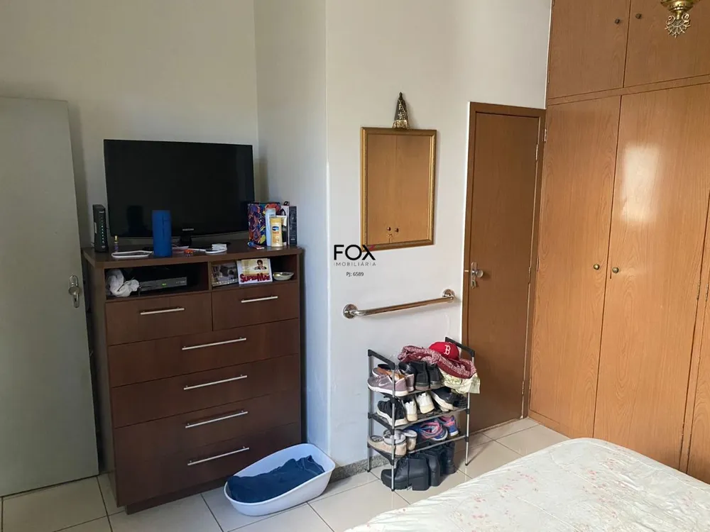 Casa, 6 quartos, 250 m² - Foto 9