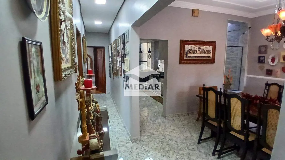 Casa, 4 quartos, 284 m² - Foto 9