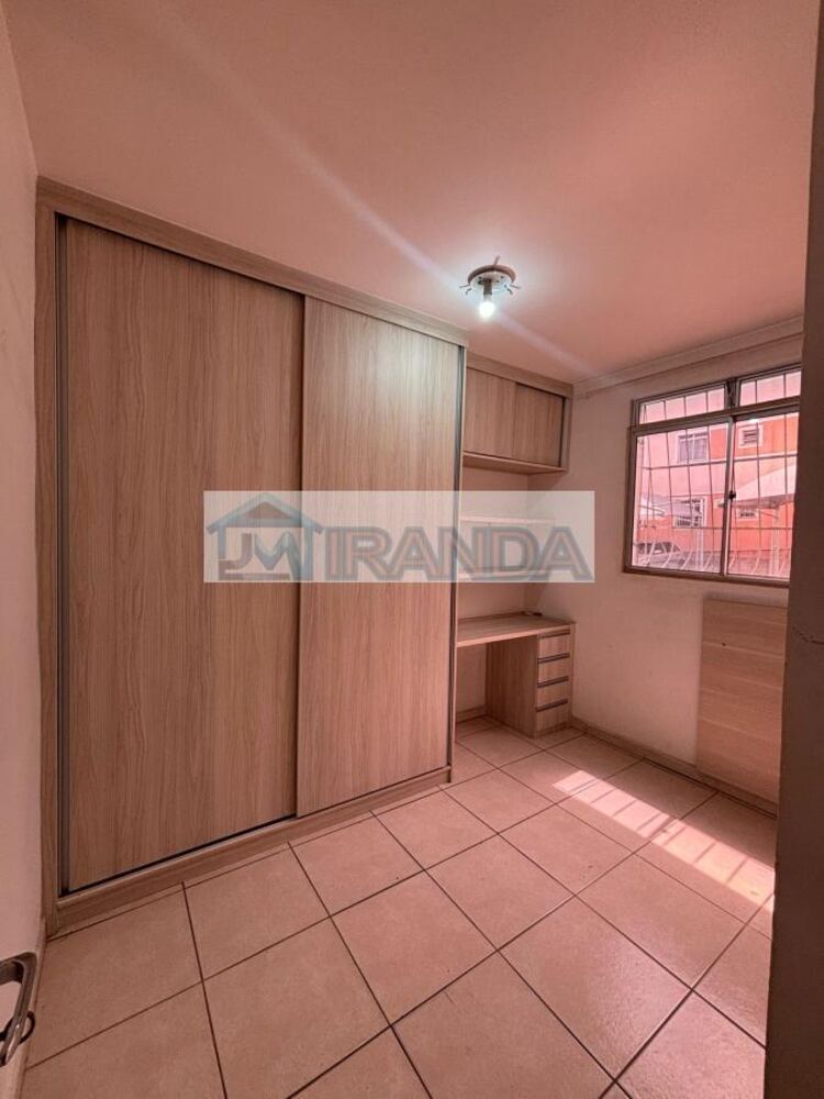 Apartamento à venda com 2 quartos, 70m² - Foto 1