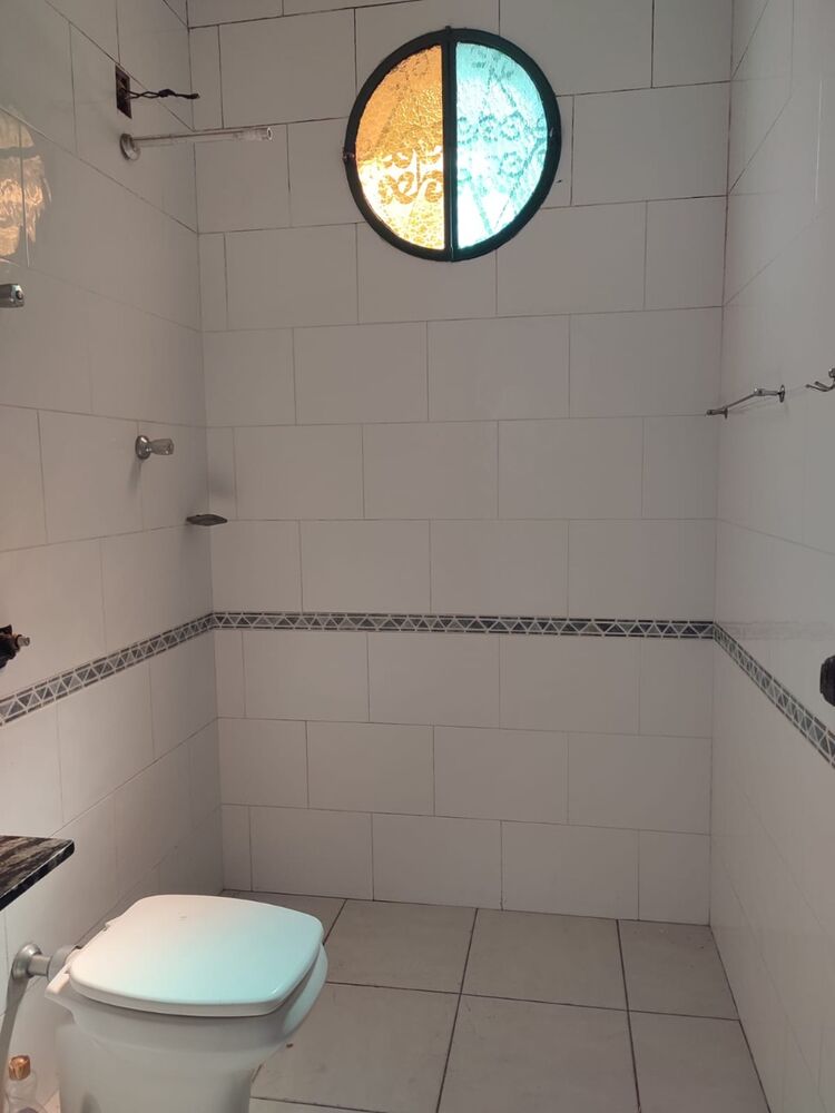 Casa à venda com 2 quartos, 60m² - Foto 5