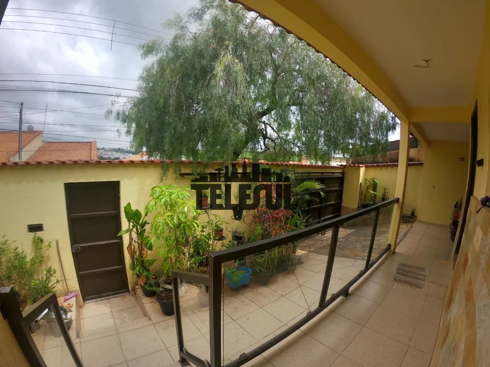 Casa, 3 quartos, 275 m² - Foto 2