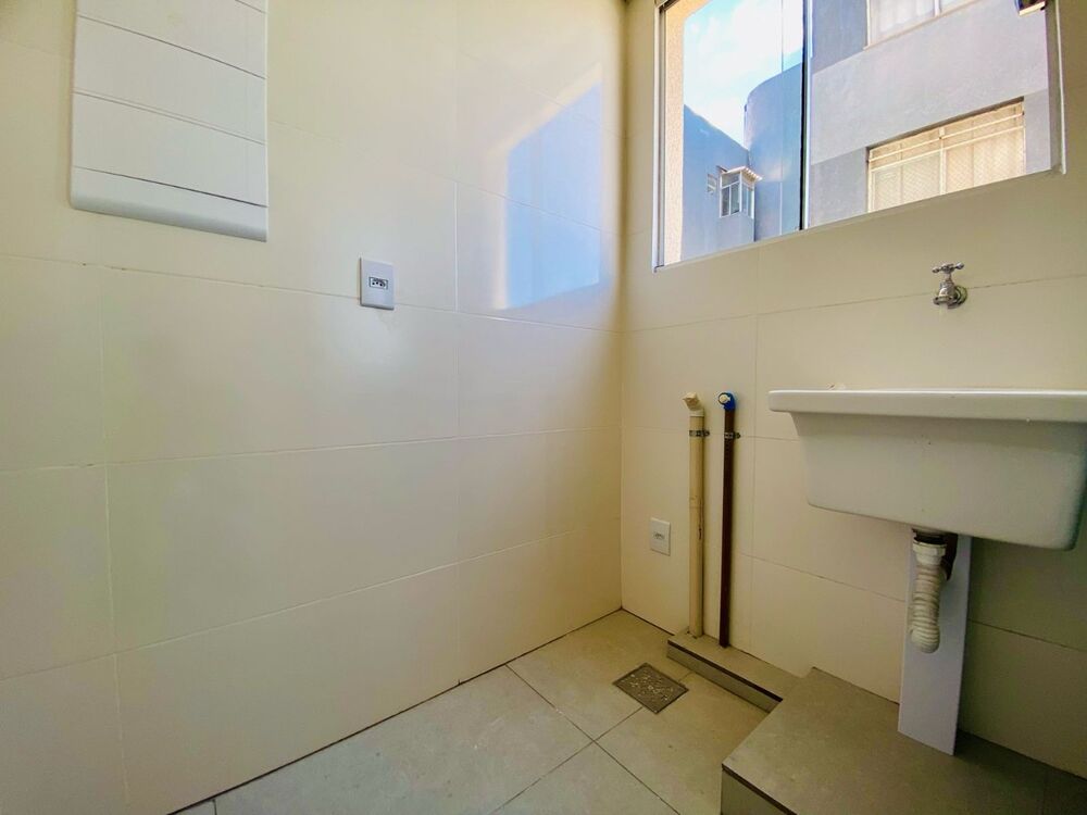 Apartamento à venda com 2 quartos, 60m² - Foto 4