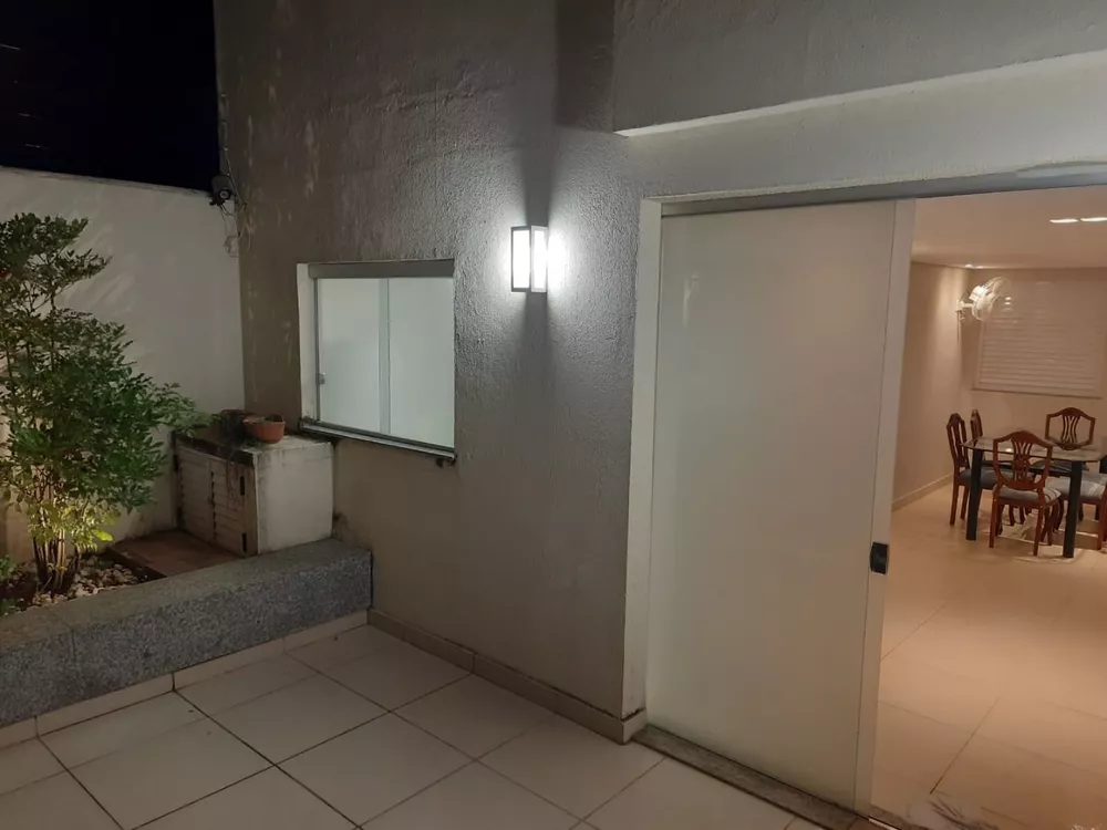 Apartamento à venda com 3 quartos, 120m² - Foto 2