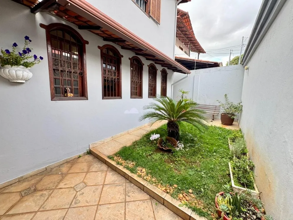 Casa, 4 quartos, 226 m² - Foto 3