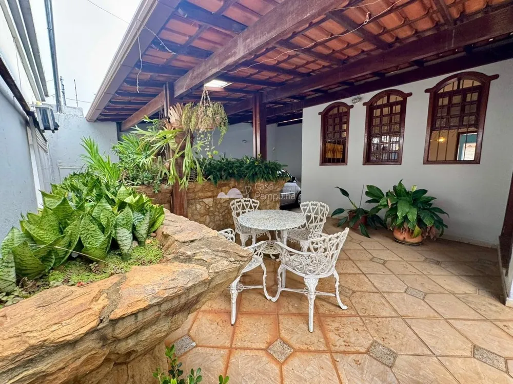 Casa, 4 quartos, 226 m² - Foto 1