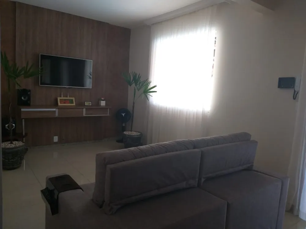Casa, 3 quartos, 242 m² - Foto 6