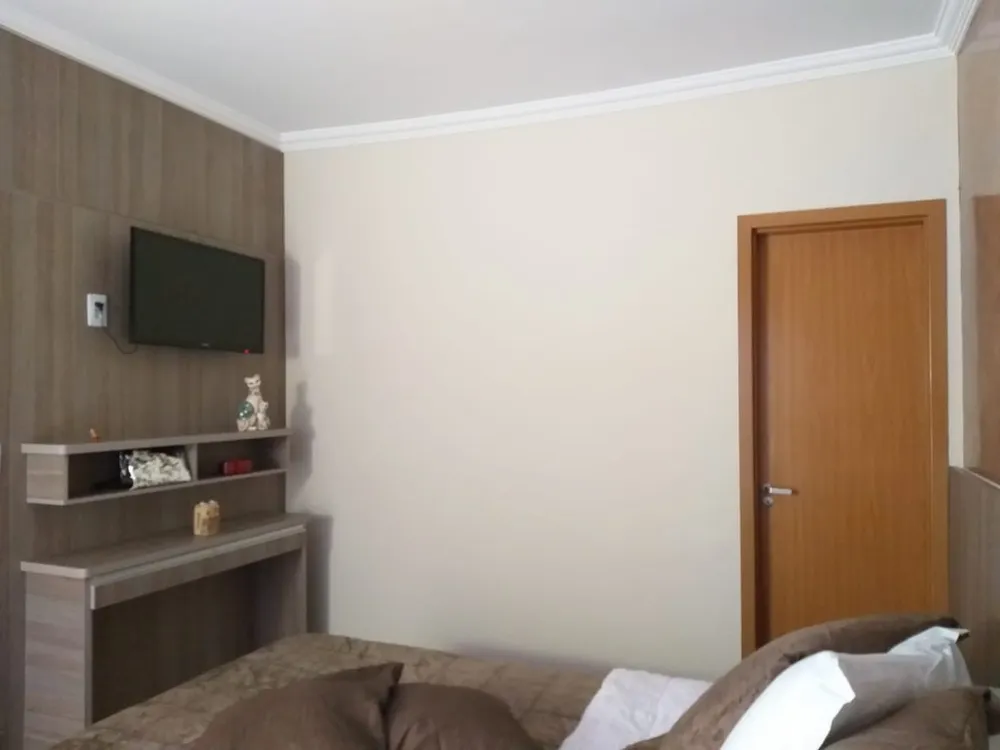 Casa, 3 quartos, 242 m² - Foto 8
