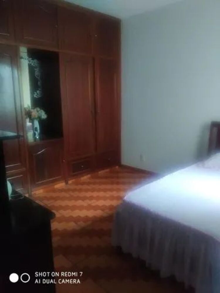 Casa à venda com 3 quartos, 420m² - Foto 2