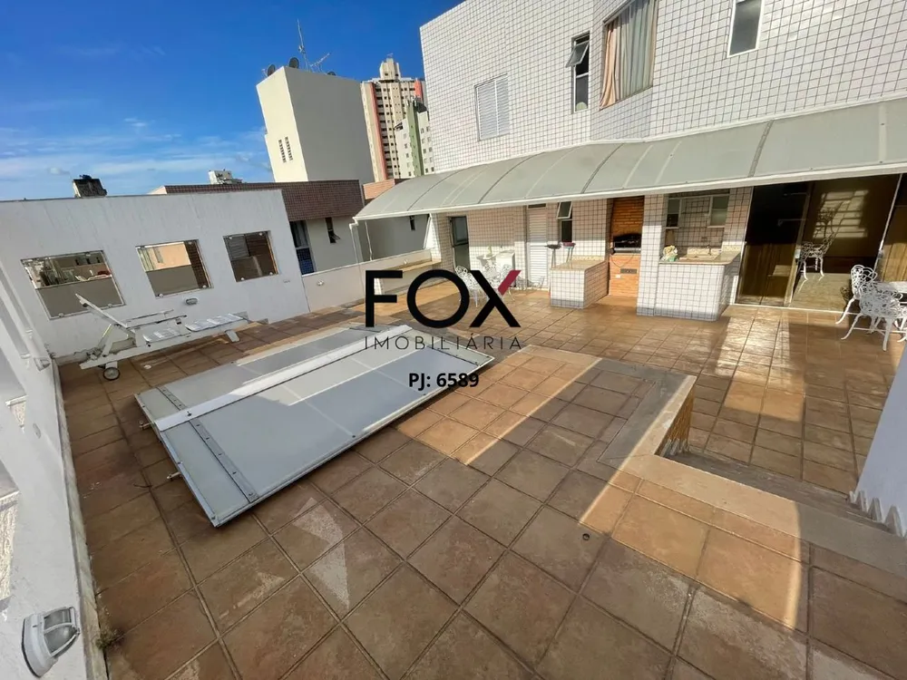 Cobertura, 3 quartos, 233 m² - Foto 2