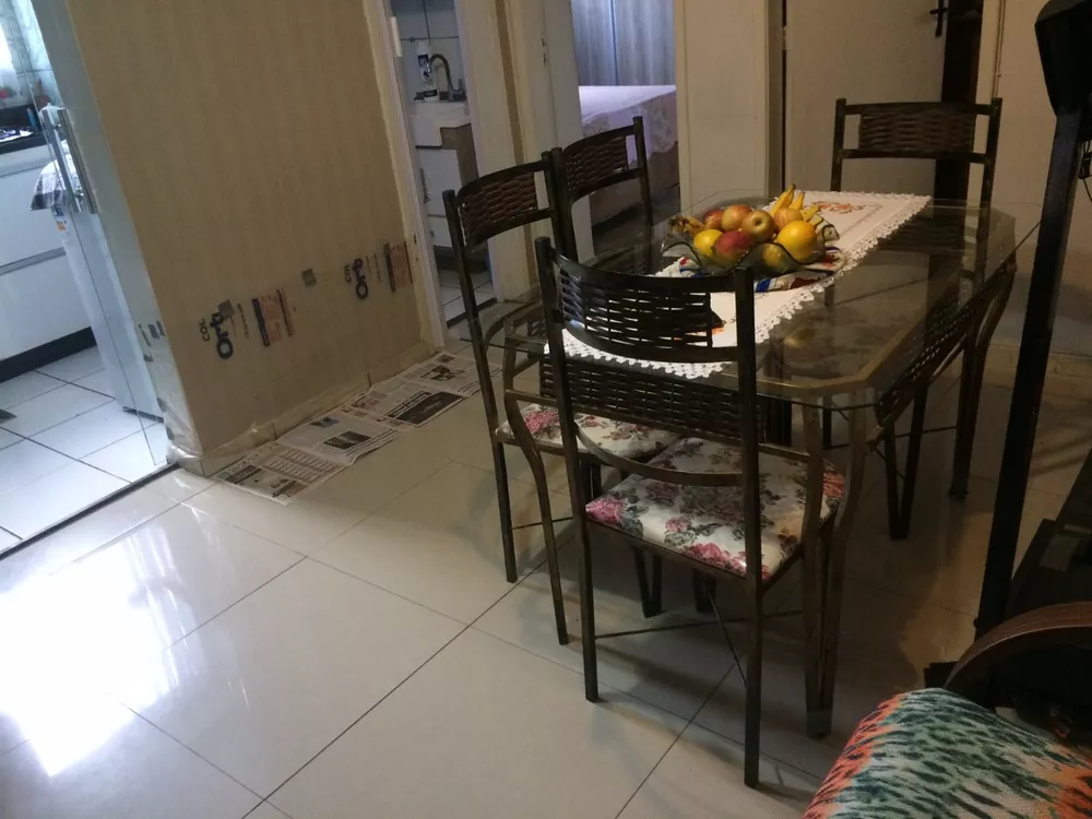 Apartamento à venda com 2 quartos, 46m² - Foto 2