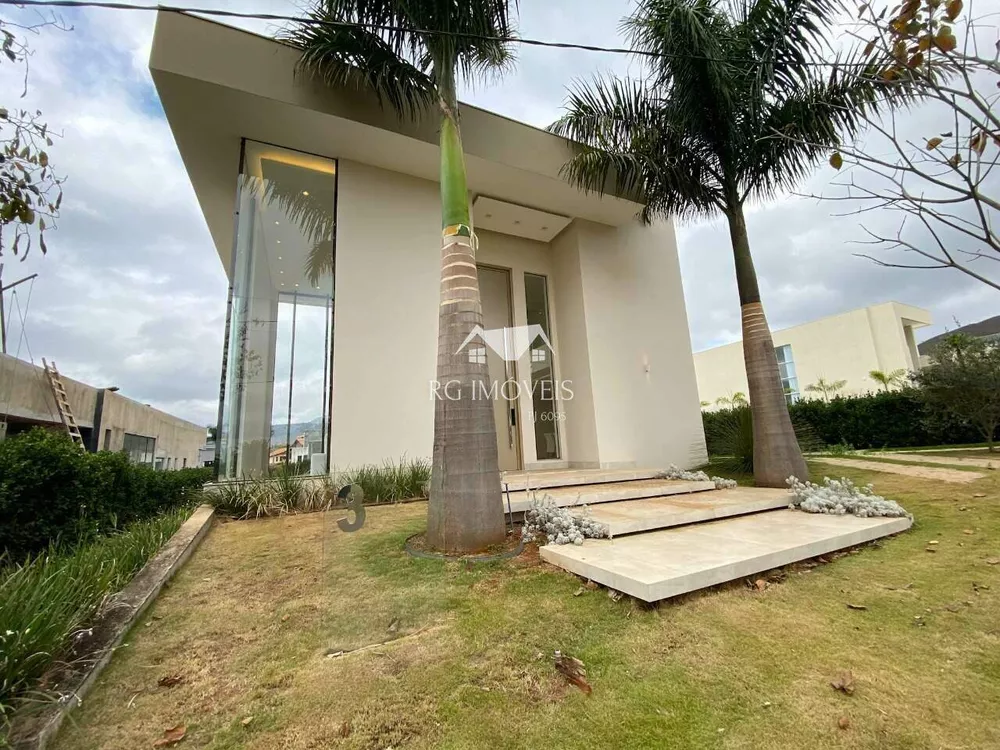 Casa de Condomínio à venda com 4 quartos, 425m² - Foto 1