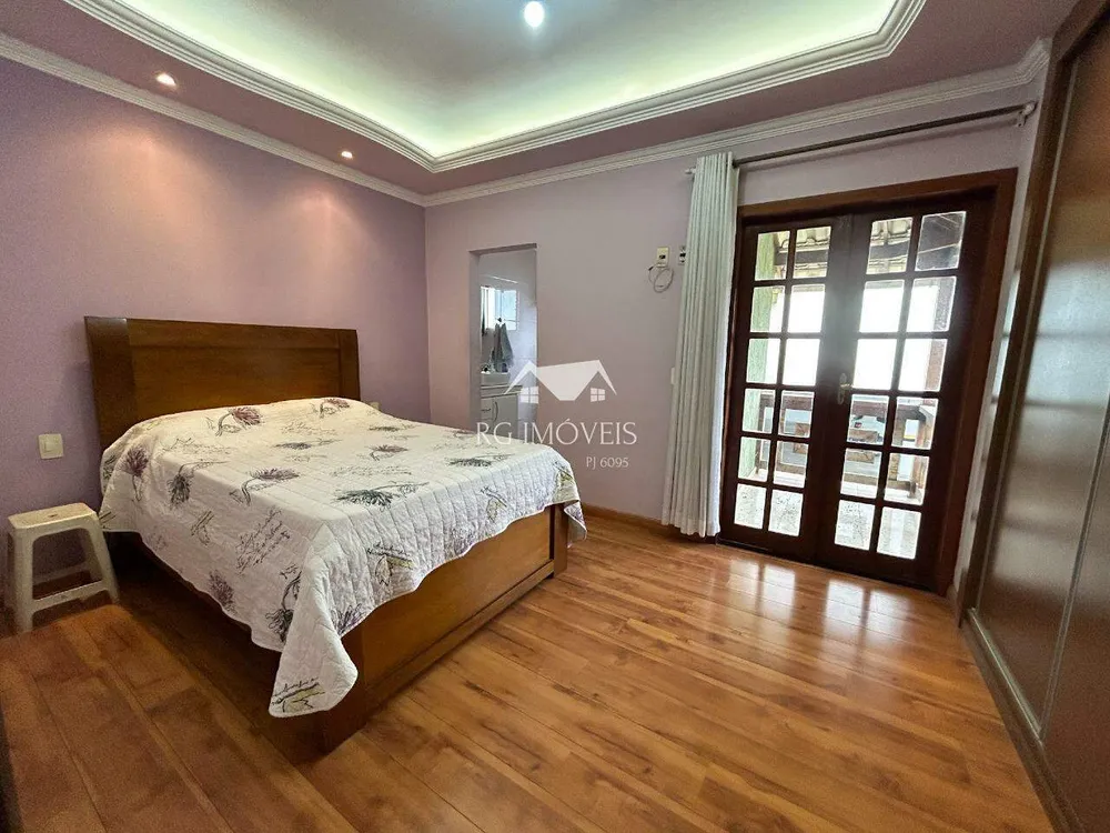 Casa, 4 quartos, 270 m² - Foto 19