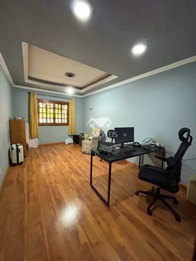 Casa, 4 quartos, 270 m² - Foto 25
