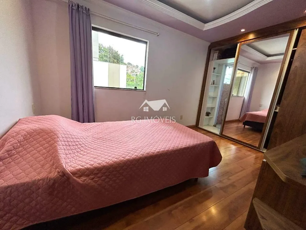 Casa, 4 quartos, 270 m² - Foto 18
