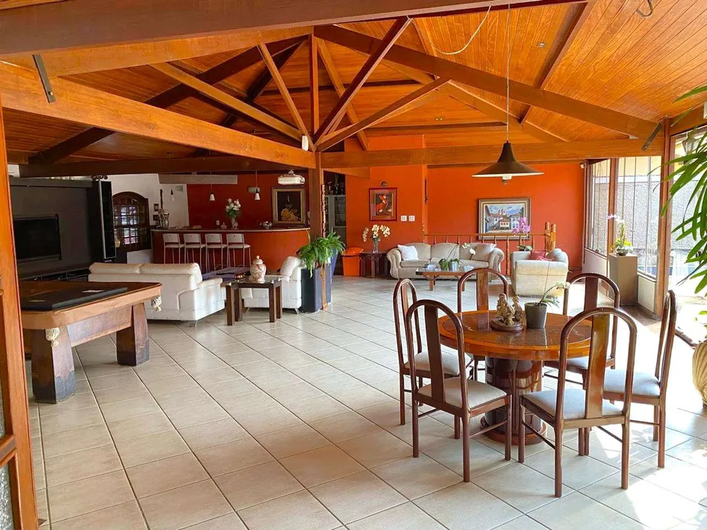 Casa, 5 quartos, 650 m² - Foto 1