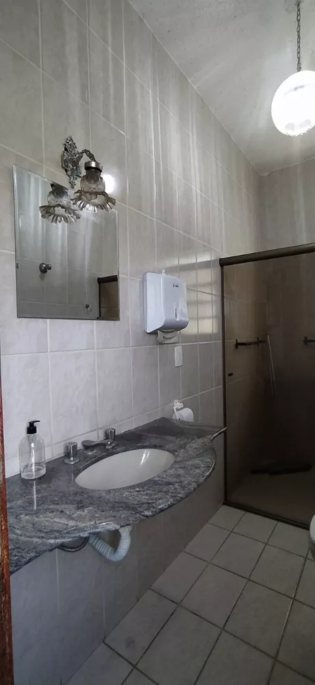 Casa à venda com 3 quartos, 360m² - Foto 3