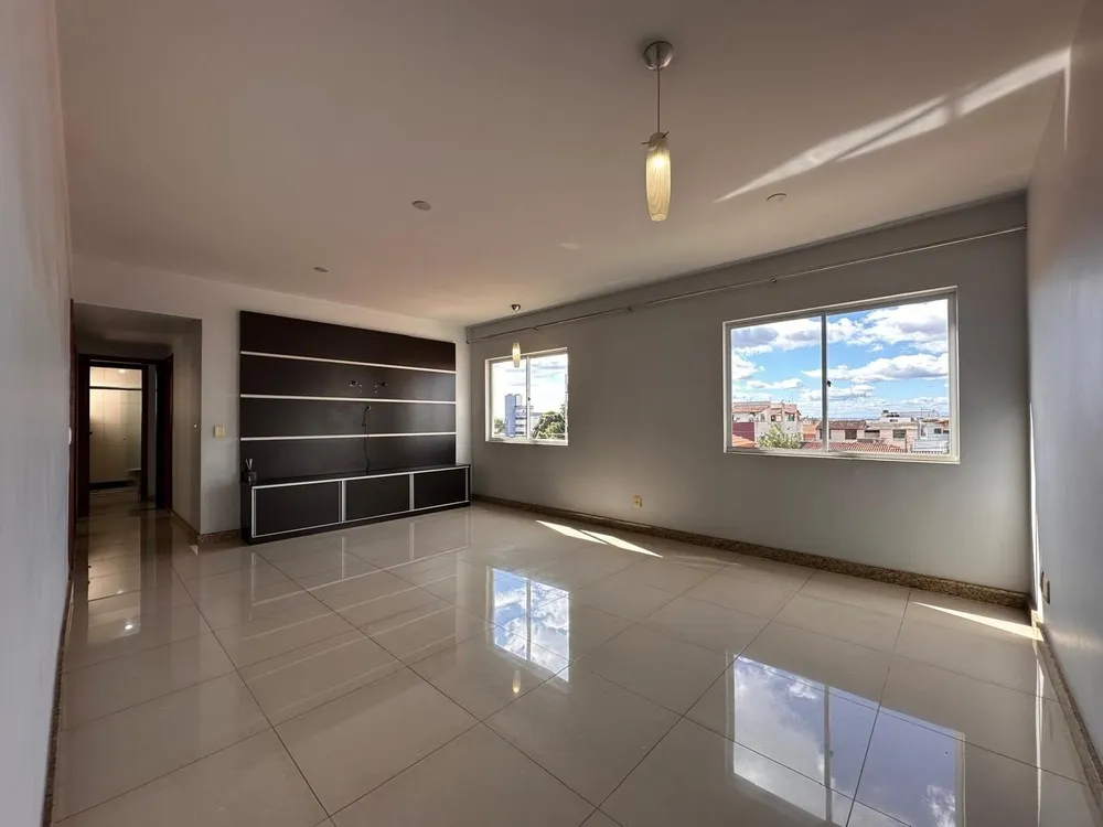 Apartamento, 3 quartos, 100 m² - Foto 2