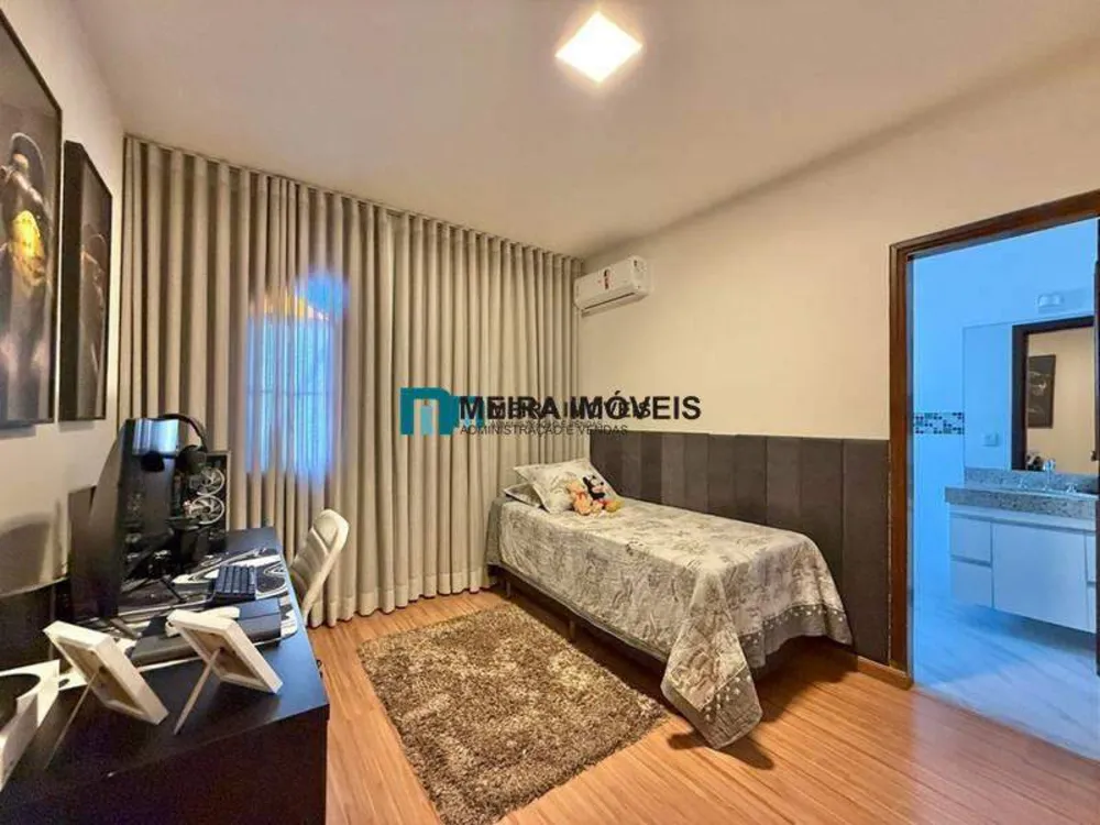Casa, 4 quartos, 279 m² - Foto 3