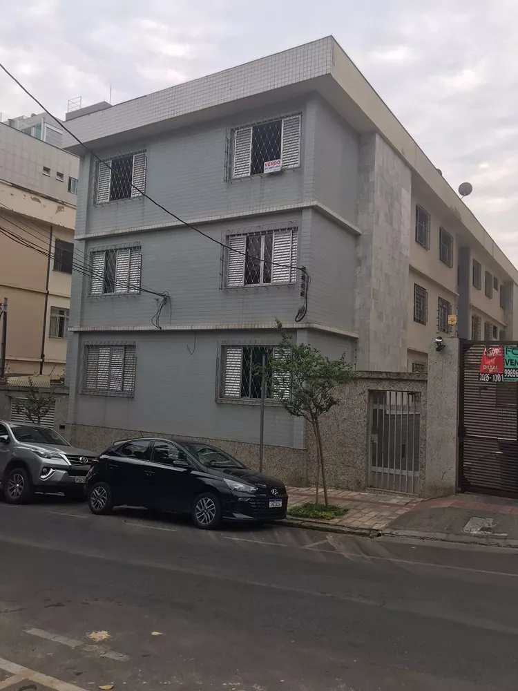 Apartamento à venda com 4 quartos, 159m² - Foto 1