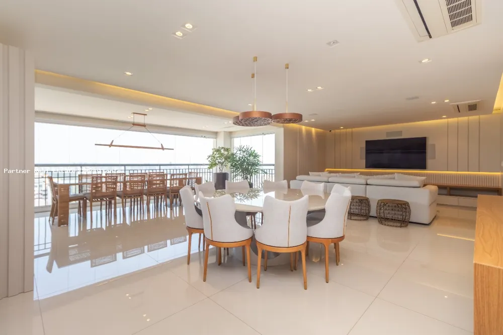 Apartamento, 3 quartos, 246 m² - Foto 3