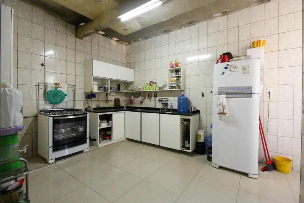 Casa, 6 quartos, 280 m² - Foto 7