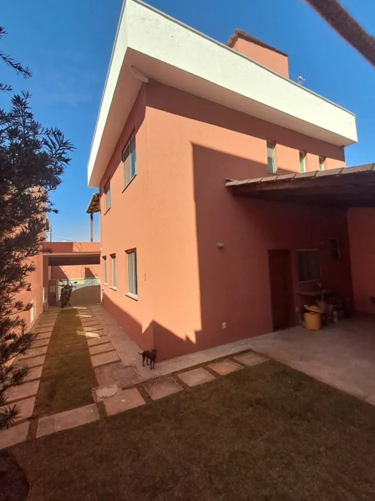 Casa, 4 quartos, 170 m² - Foto 1