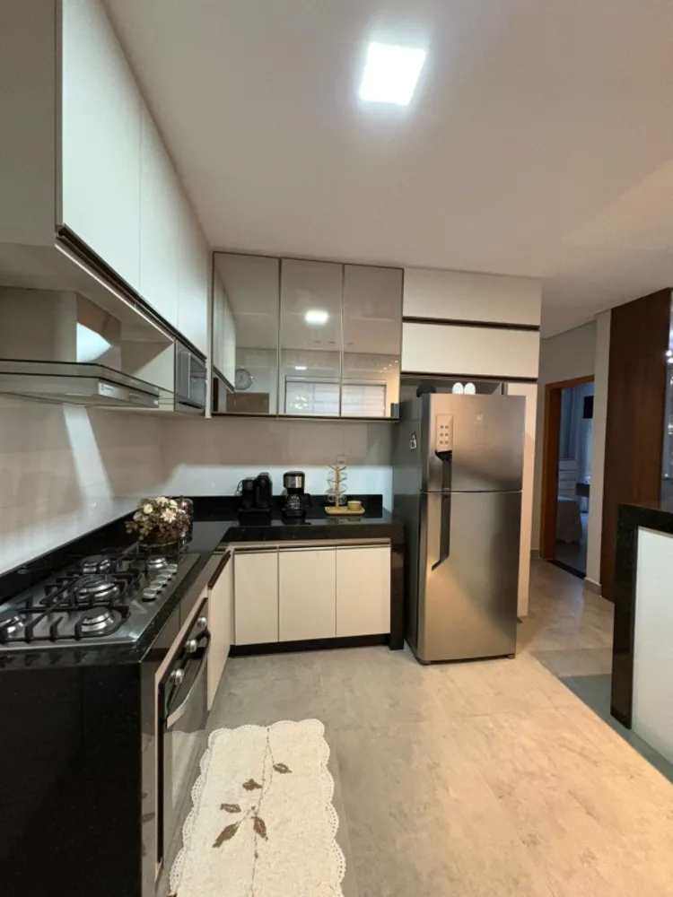 Casa, 3 quartos, 184 m² - Foto 4