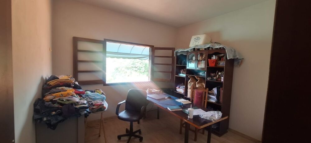 Casa à venda com 3 quartos, 106m² - Foto 1