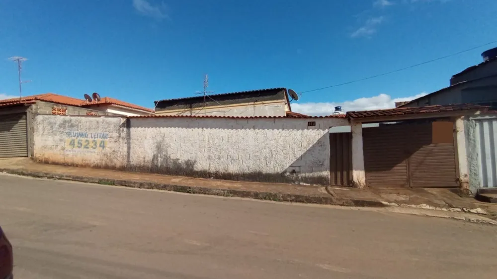 Casa, 3 quartos, 212 m² - Foto 1