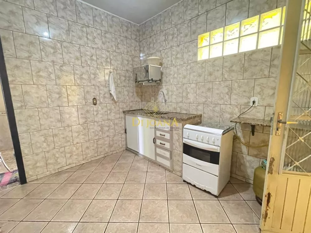 Casa à venda com 2 quartos, 360m² - Foto 11