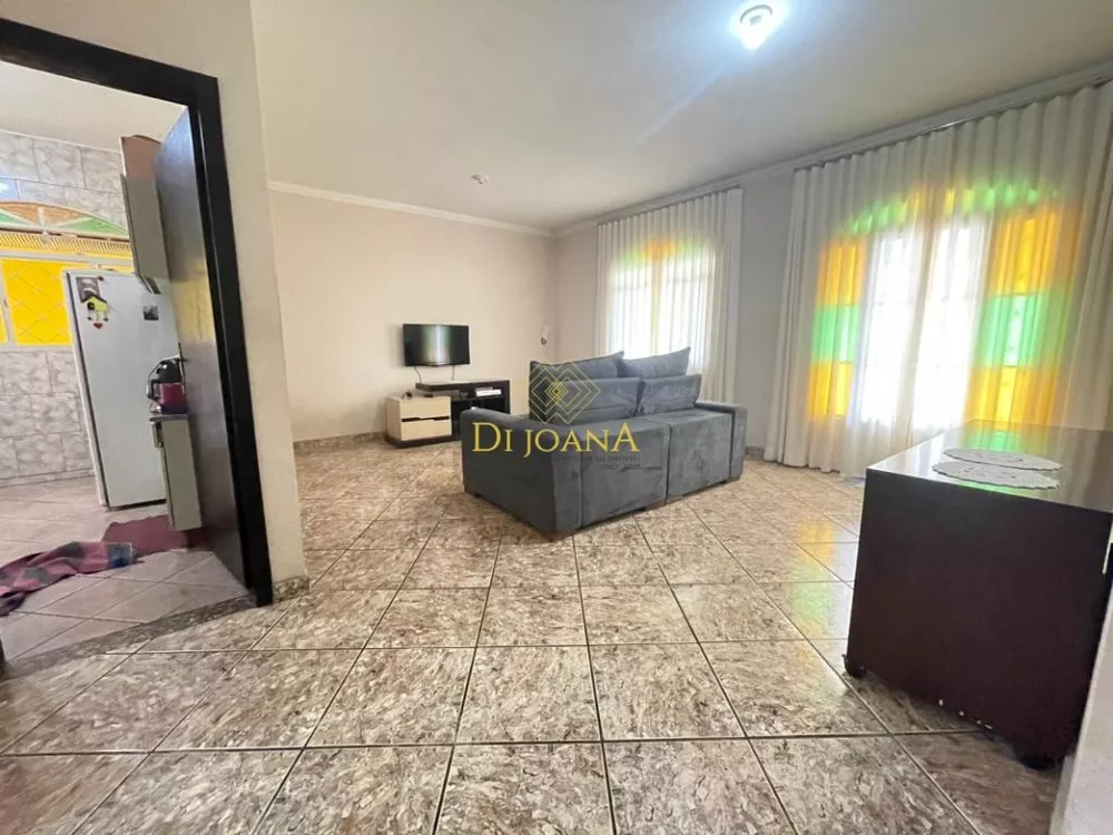 Casa à venda com 2 quartos, 360m² - Foto 6