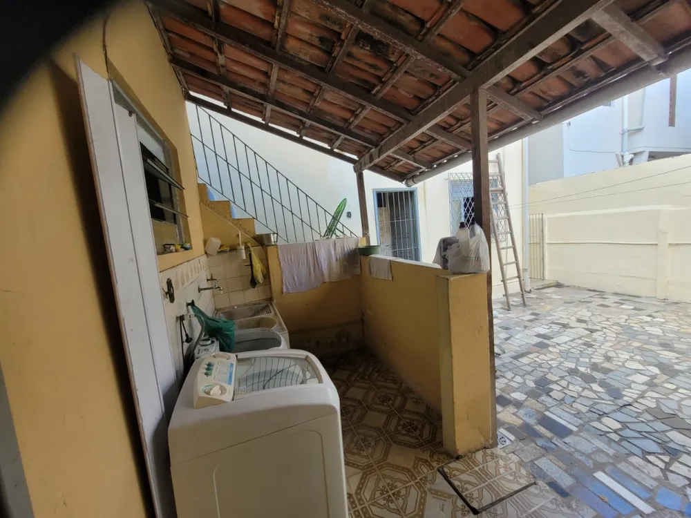Casa, 6 quartos, 240 m² - Foto 6