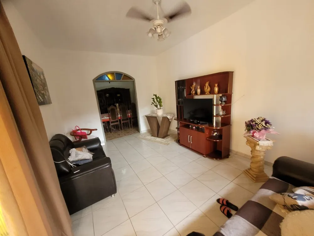 Casa, 6 quartos, 240 m² - Foto 5