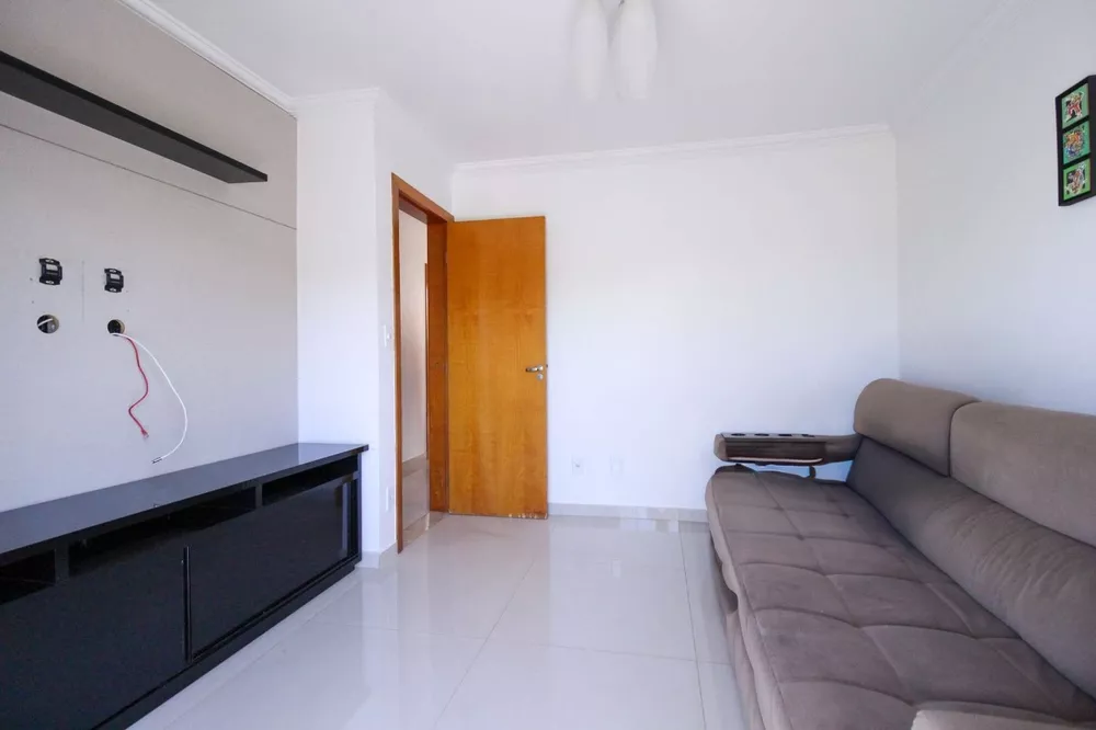 Apartamento à venda com 3 quartos, 78m² - Foto 1