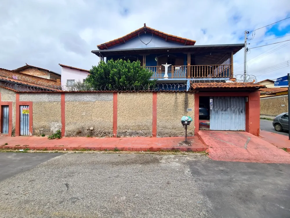 Casa, 4 quartos, 300 m² - Foto 1
