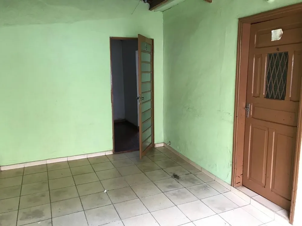 Casa, 5 quartos, 180 m² - Foto 1