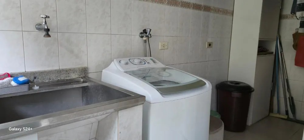 Casa, 4 quartos, 233 m² - Foto 2