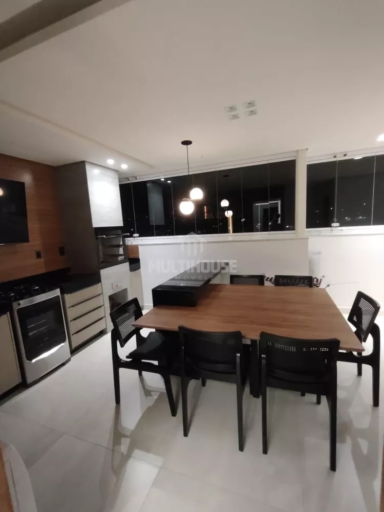 Apartamento à venda com 3 quartos, 88m² - Foto 3