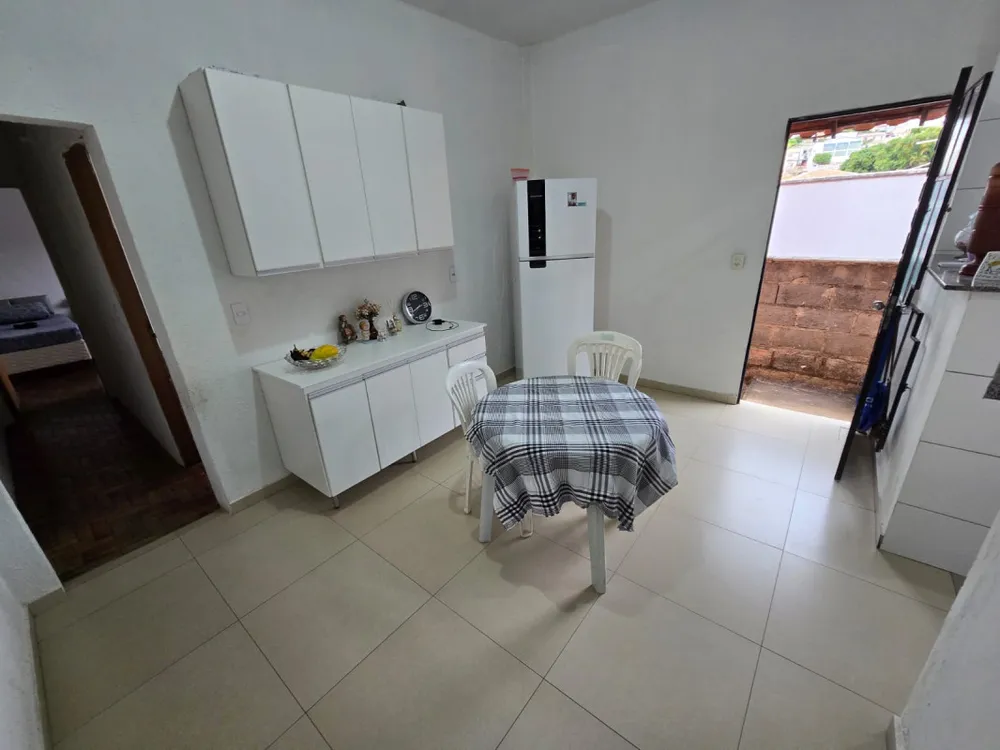 Casa, 6 quartos, 230 m² - Foto 4
