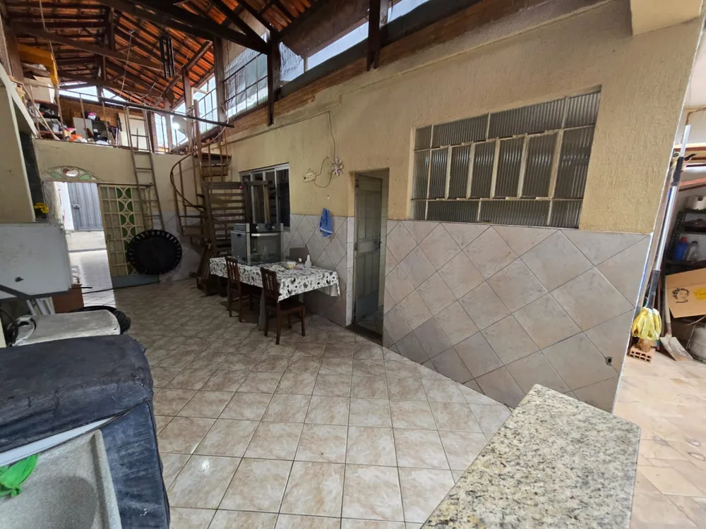 Casa, 6 quartos, 230 m² - Foto 10