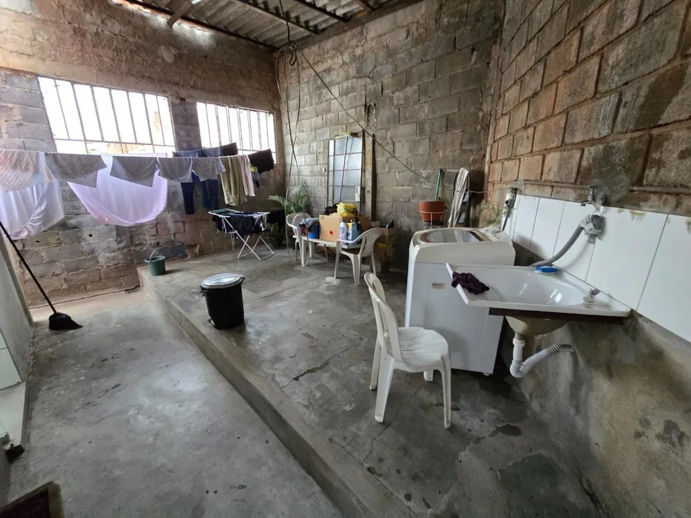 Casa, 6 quartos, 230 m² - Foto 2