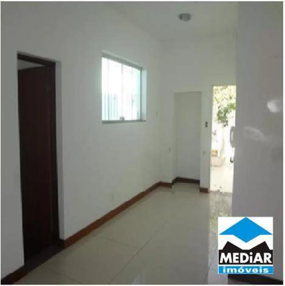 Casa à venda com 3 quartos, 180m² - Foto 9