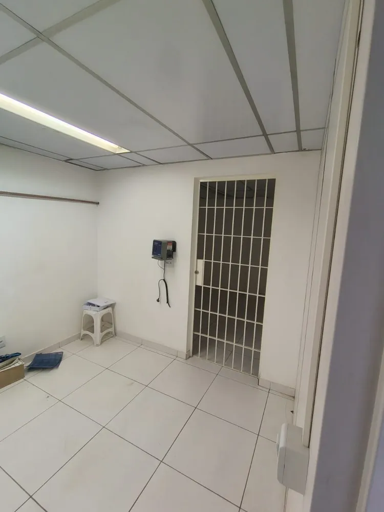 Loja-Salão, 1205 m² - Foto 1