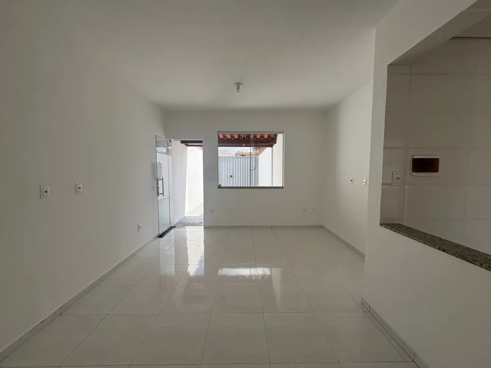 Casa, 3 quartos, 81 m² - Foto 1