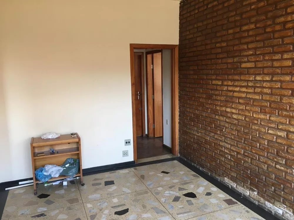 Casa à venda com 6 quartos, 400m² - Foto 7