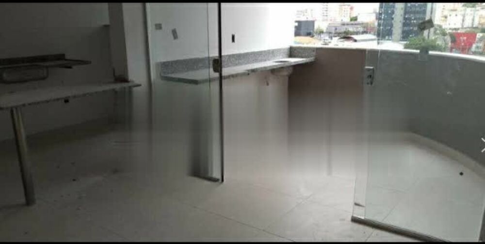Apartamento à venda com 3 quartos, 80m² - Foto 2