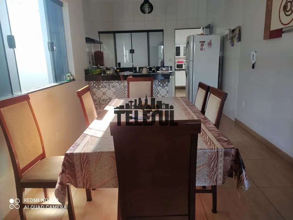 Casa, 2 quartos, 250 m² - Foto 1